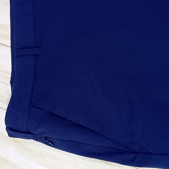 IZOD Navy Blue Men's Flat Front Shorts Size 38x9 - Picture 6 of 15